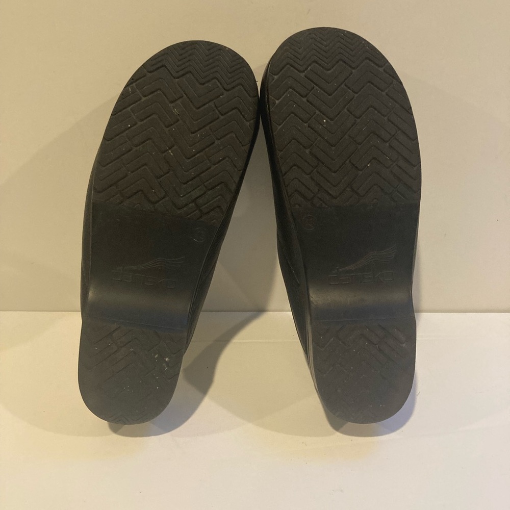 Dansko Sonja Black Cabrio Slide-on Nursing Clogs - Picture 6 of 11